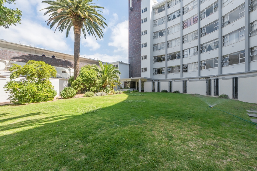 1 Bedroom Property for Sale in Mowbray Western Cape